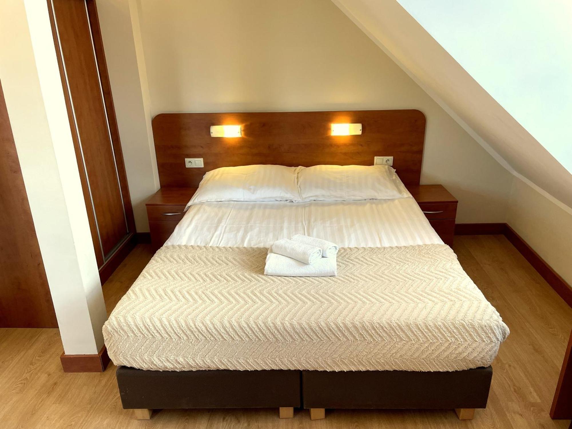 Hl Lebski Apartamenty Łeba Buitenkant foto